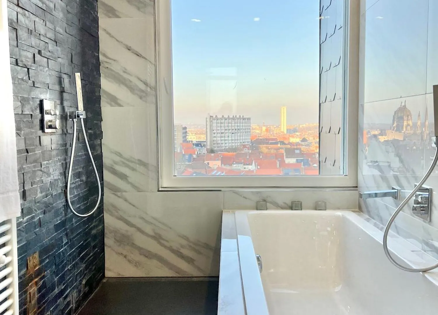 Lovely Loft In Panoramic View! Brussels