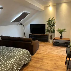 Immeuble Au Coeur De : Vivez L'experience Unique De La Rue Verbist Brussels