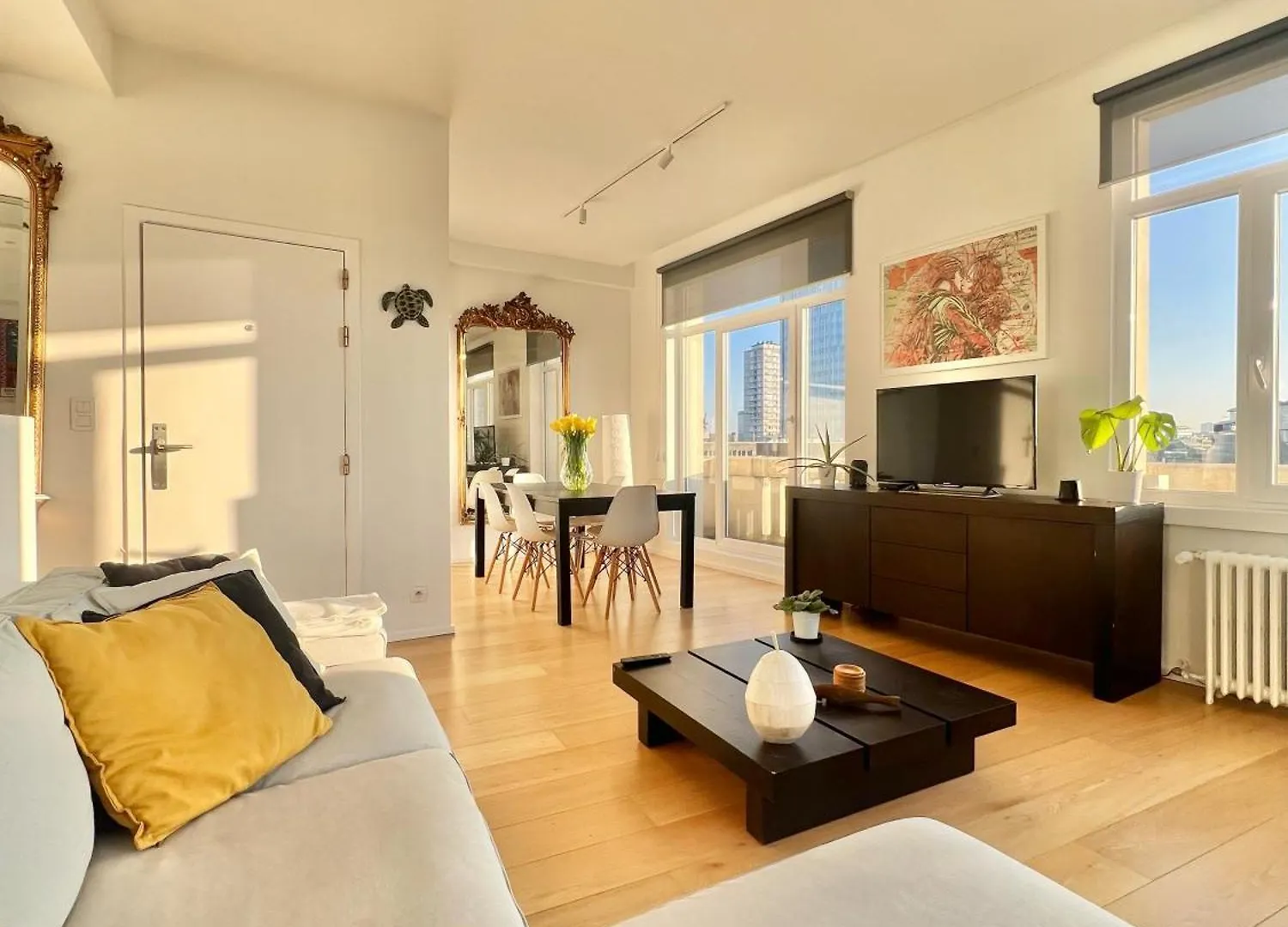 Lovely Loft In Panoramic View! location